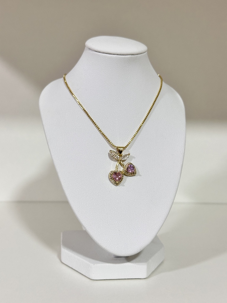 Collar cerezas con forma de corazón rosadas