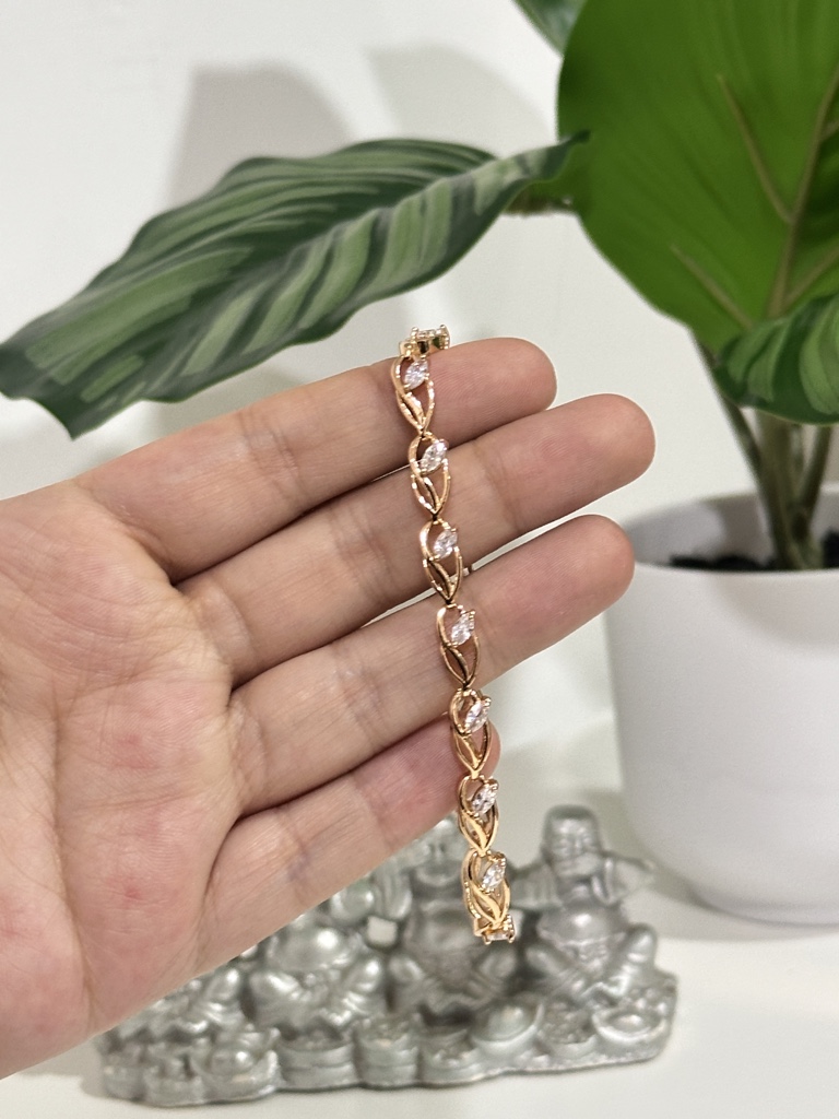 Pulsera ovalos con circones
