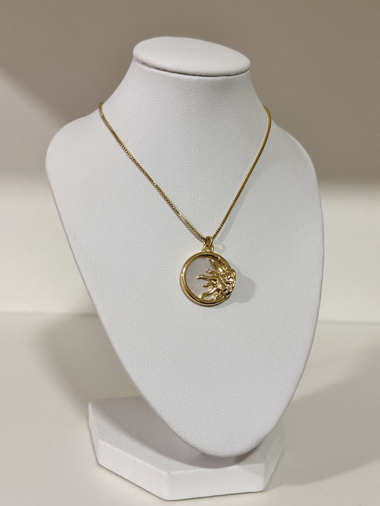 Collar sol con piedra nacar