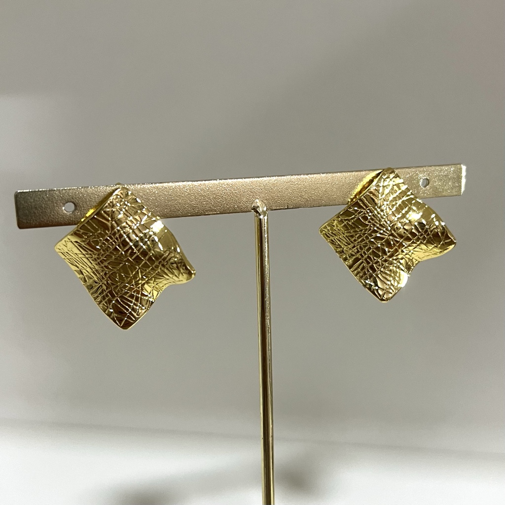 Aros cuadrados con ondas