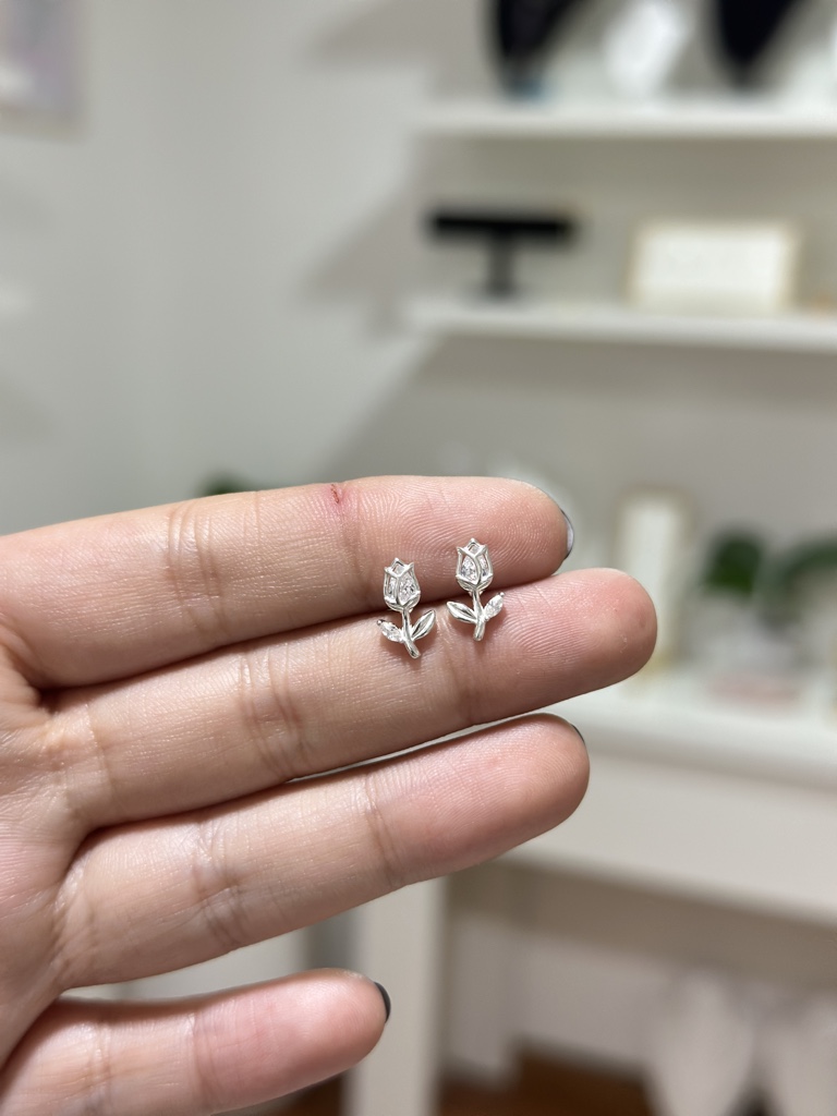 Aros tulipanes con circones