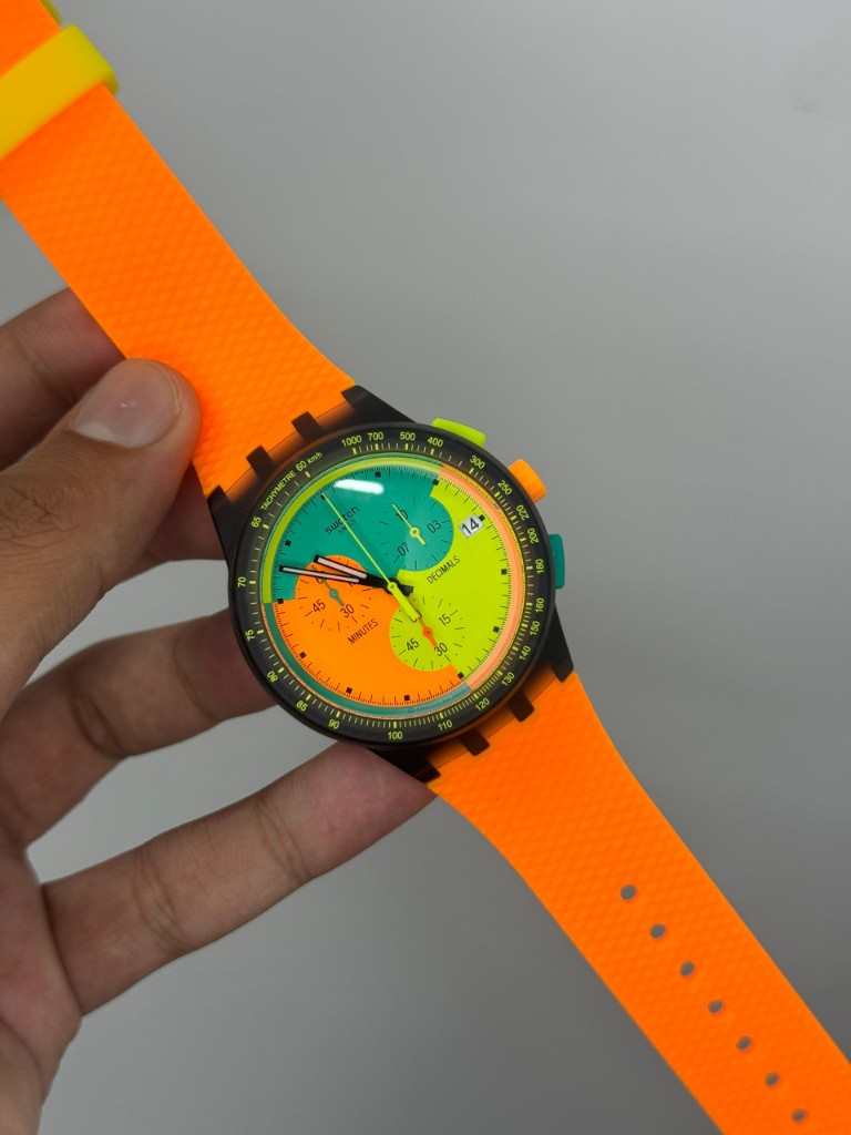 Swatch neon Signal flag 42mm