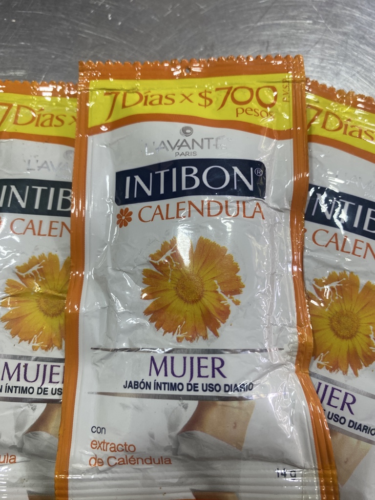 Jabón intimo sobre