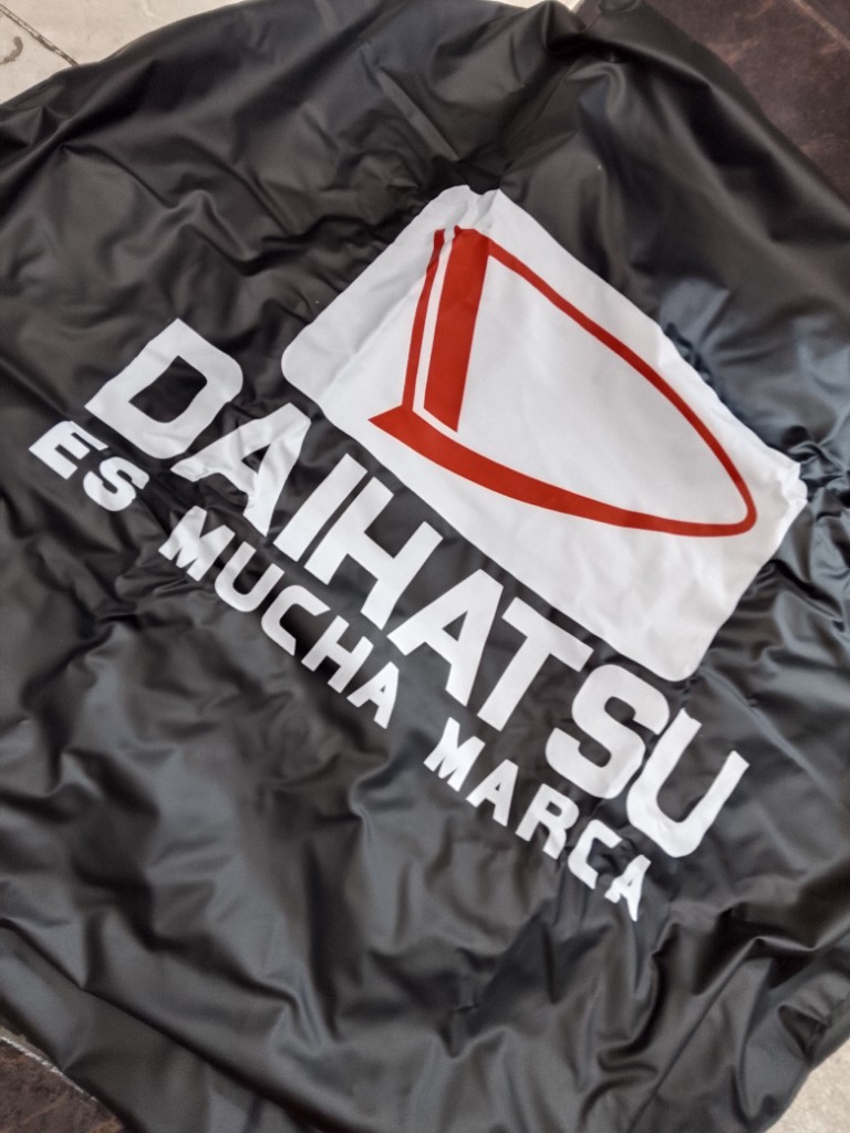 Forro llanta Daihatsu
