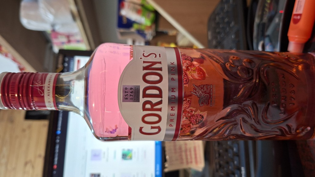 Gordon's Premium Pink