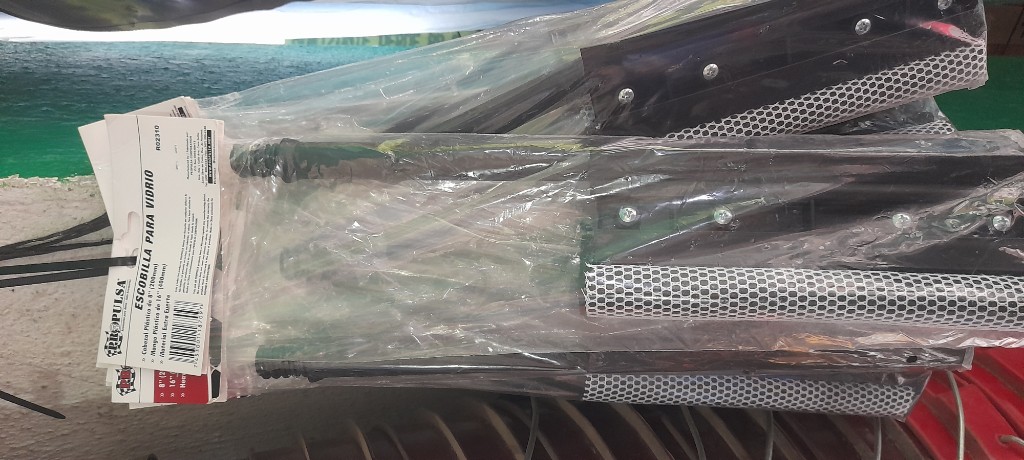 LIMPIADOR DE VIDRIOS PROPULSA 16"