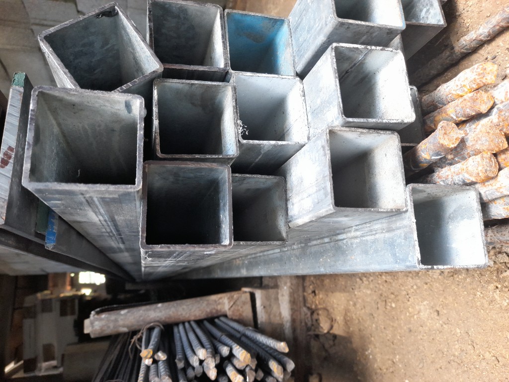 TUBO CUADRADO GALVANIZADO 2" CHAPA 14