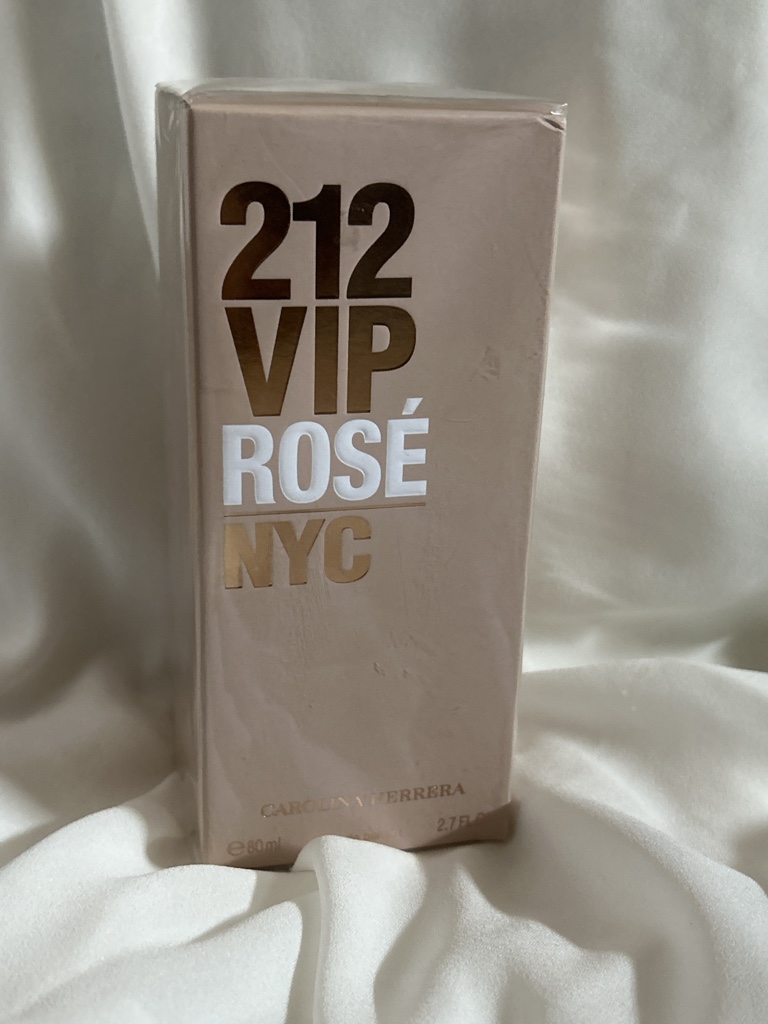 Carolina Herrera 212 VIP Rosé