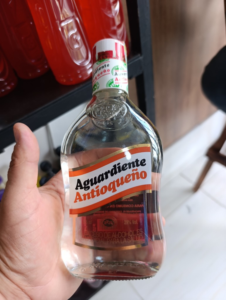 Aguardiente antioqueño
