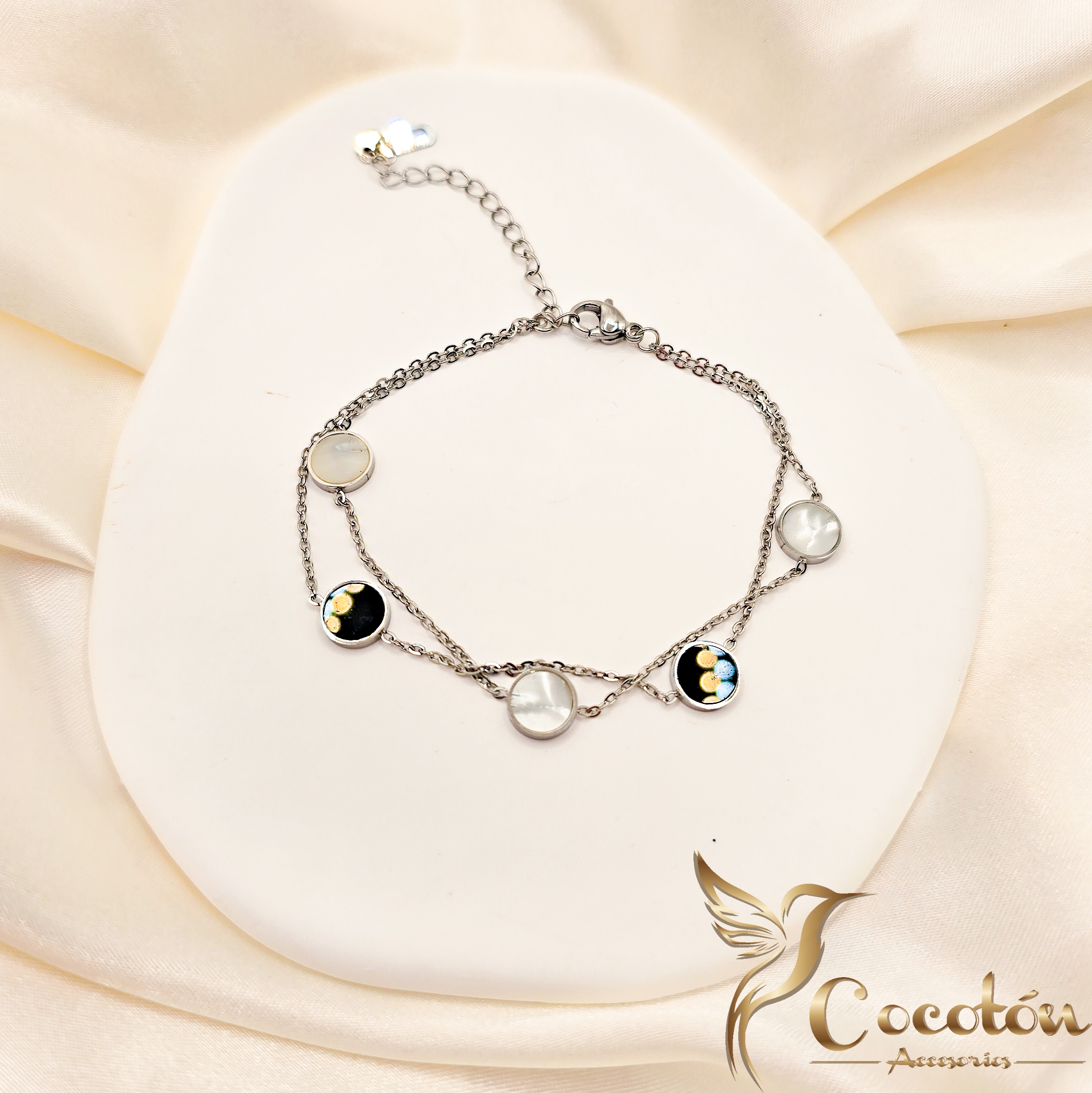 Pulsera de cadena con dijes redondos