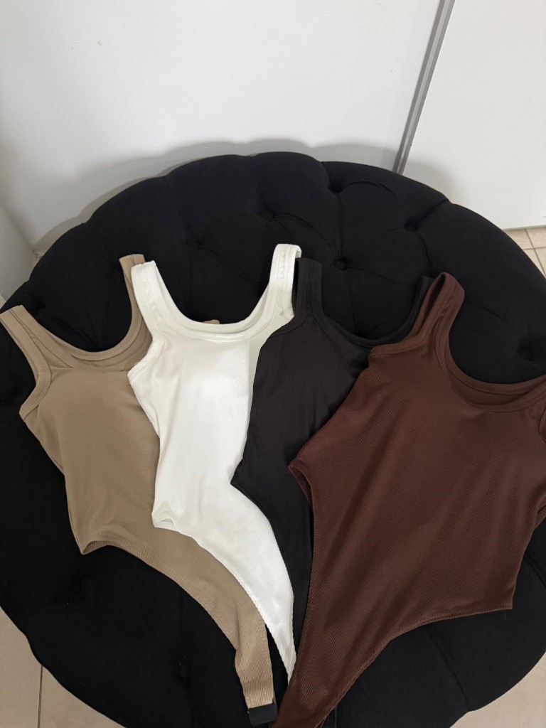Body con tazas
