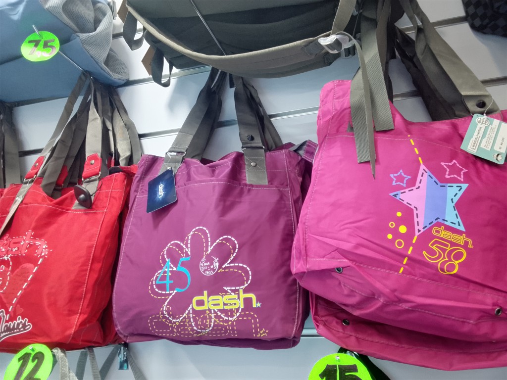 bolso fucsia