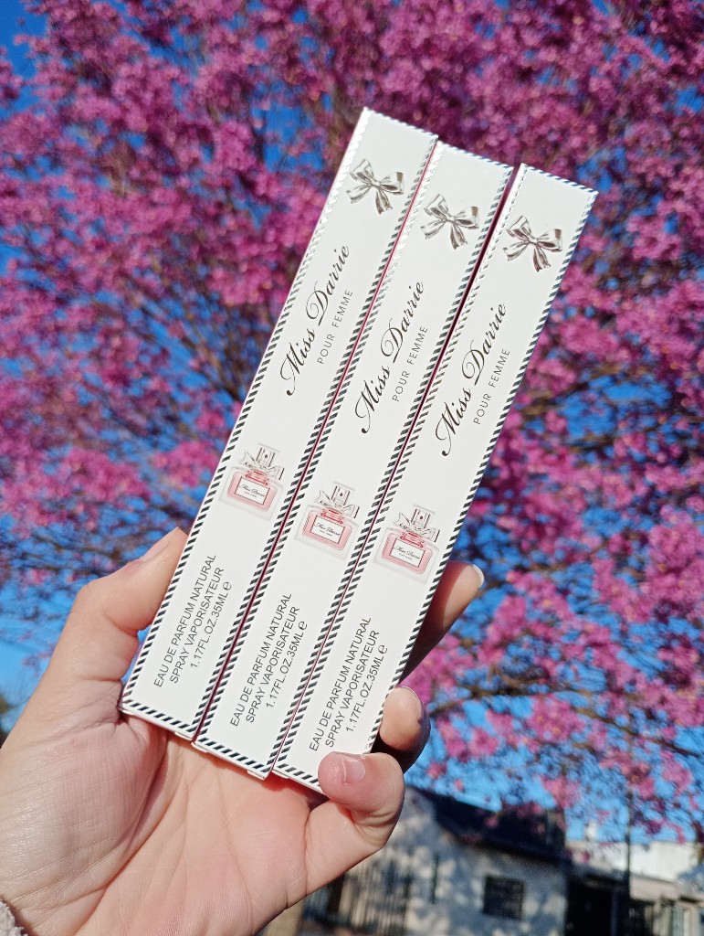 Perfume tubito Miss Darrie