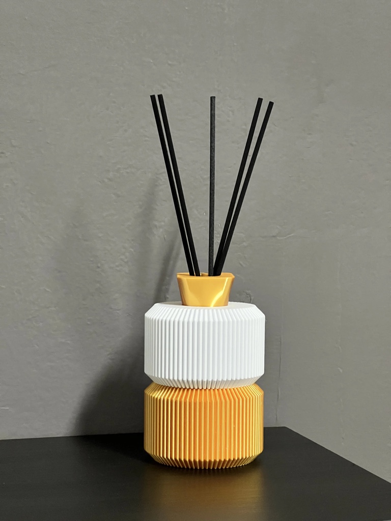 Difusor laranja e branco
