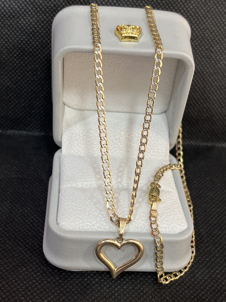 Cadena pacha diamantada 60x2.8 con dije de corazón liso oro 10k