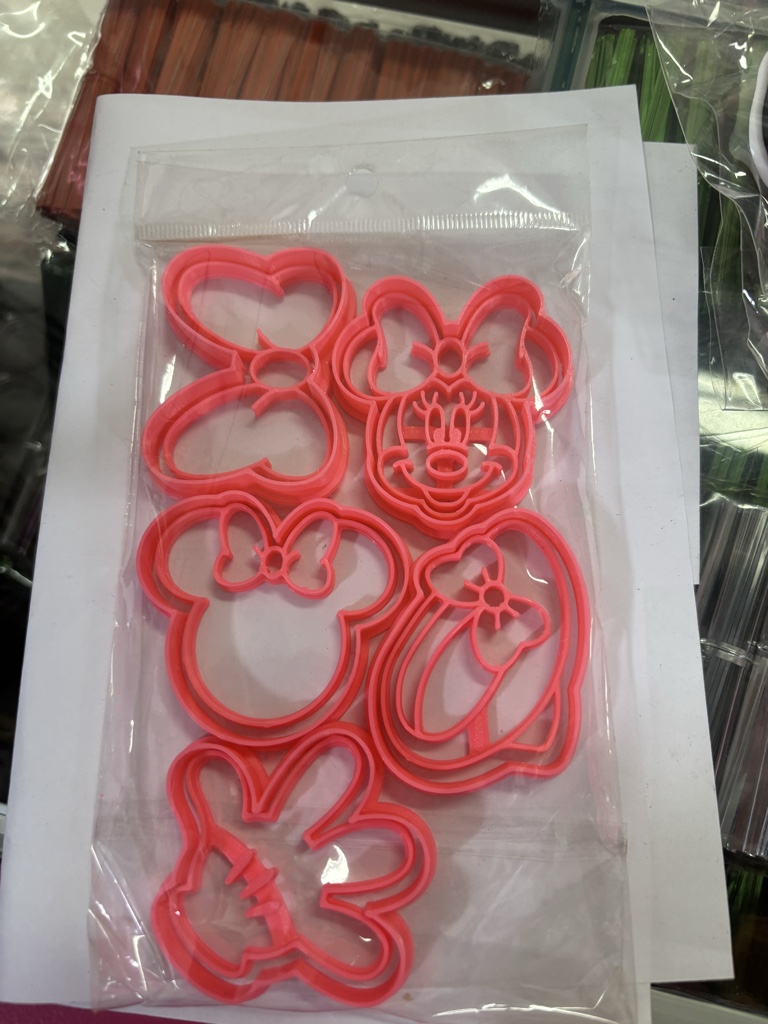 Juego cortador Minnie