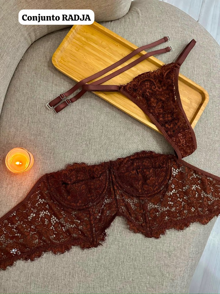 Conjunto RADJA marrom renda