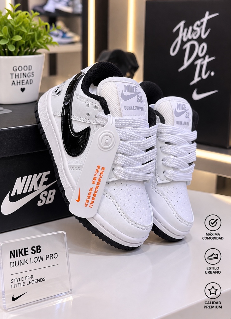 Nike SB Dunk Low Pro blancas