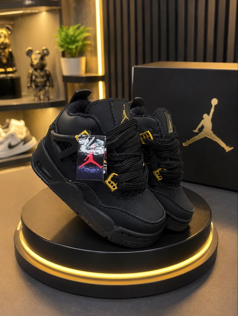 Jordan tenis negros infantiles