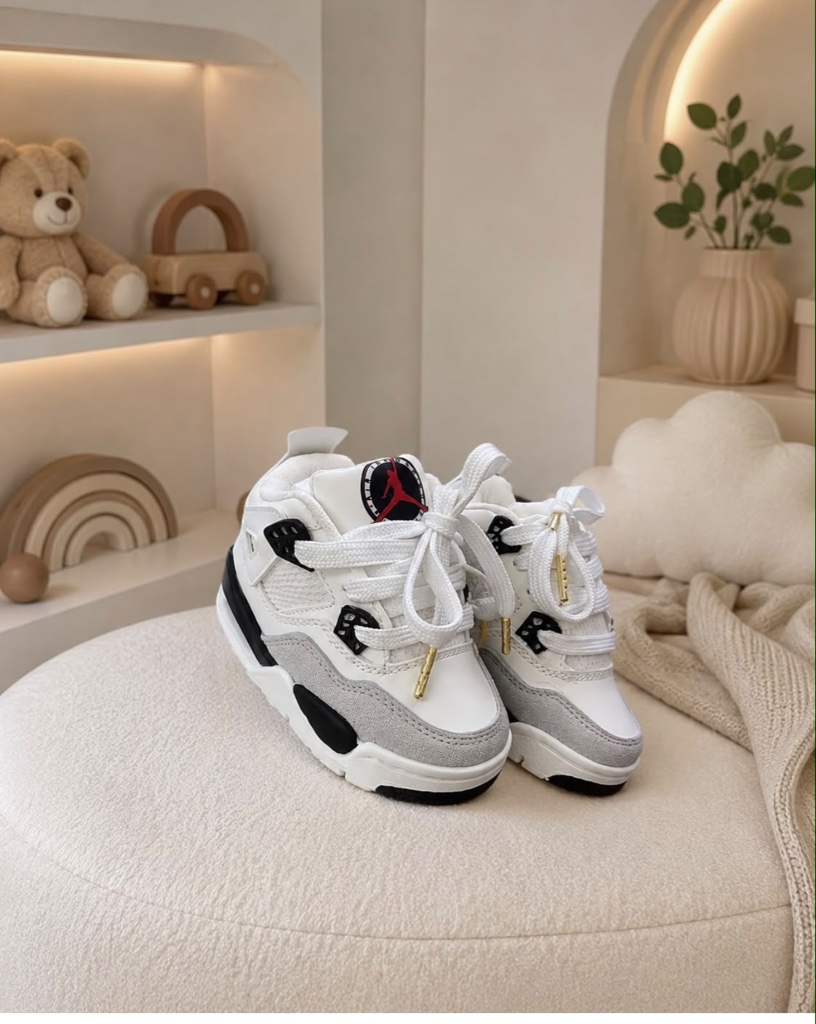 Jordan tenis blancos