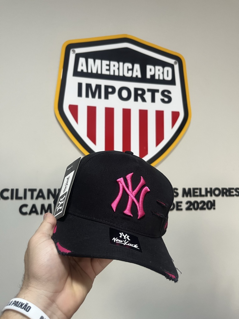 BONÉ NEW ERA PRETO/ROSA