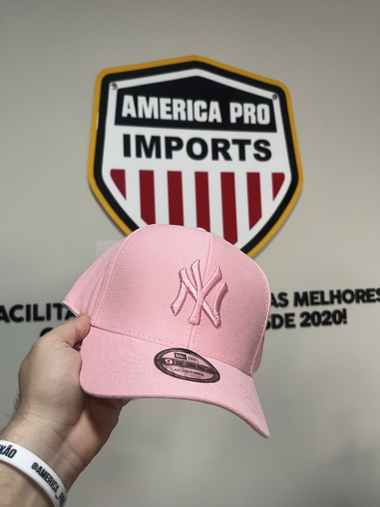 BONÉ NEW ERA ROSA