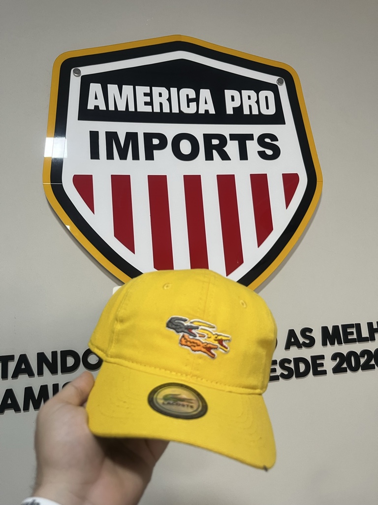 BONÉ LACOSTE AMARELO