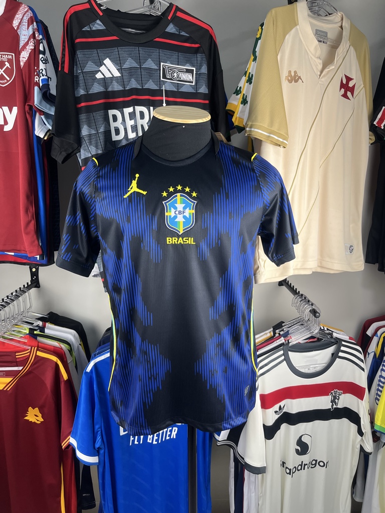 BRASIL AWAY