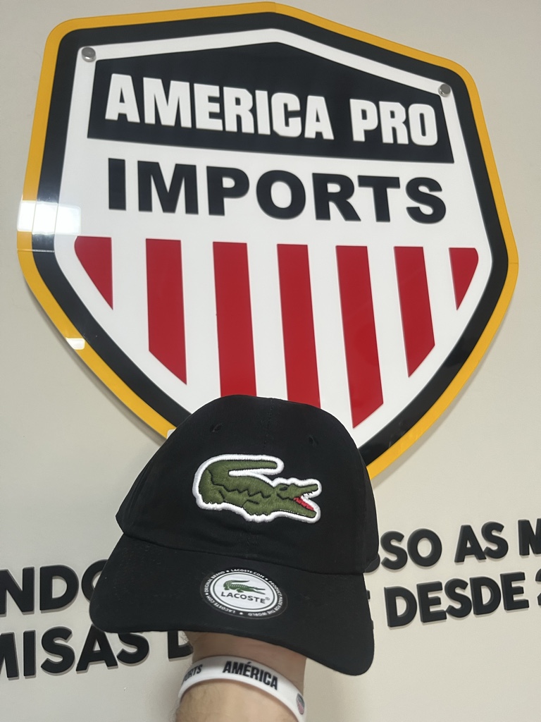BONÉ LACOSTE PRETOO