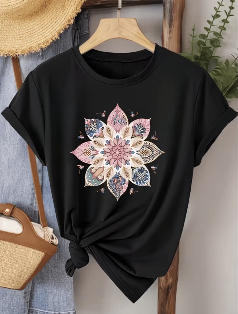 T-Shirt negro con rosado