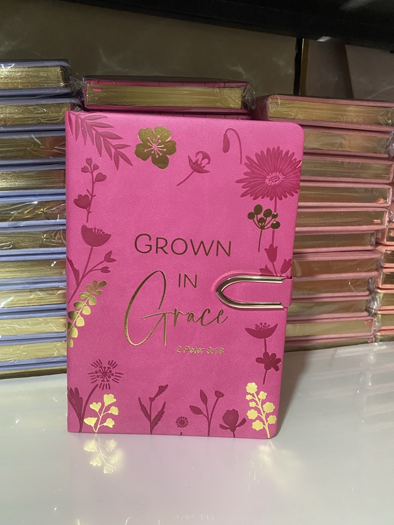 JOURNAL ROSADO, FUCSIA, CIERRE MAGNÉTICO