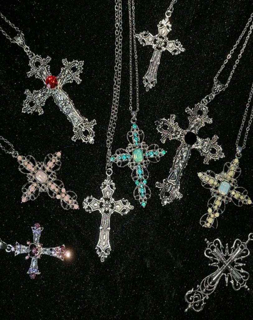 Collar cruces variadas