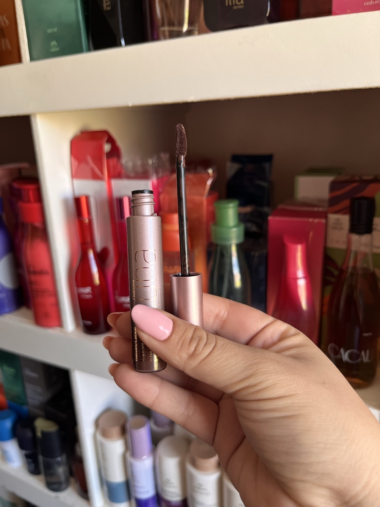 Labial líquido una