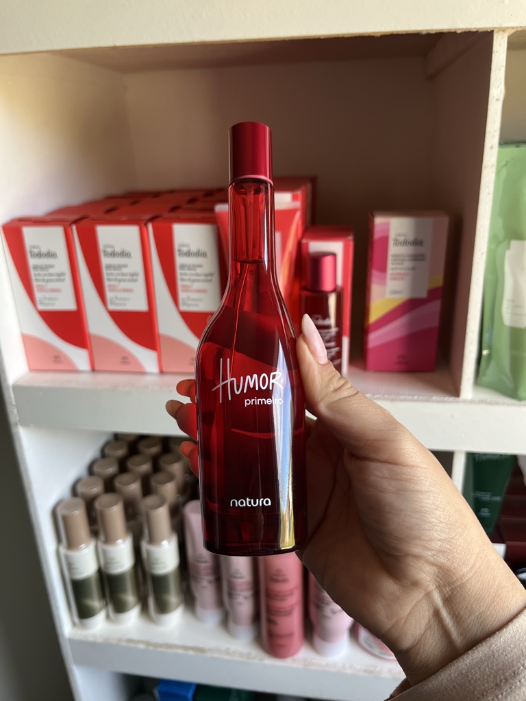 Perfume femenino humor meu primeiro