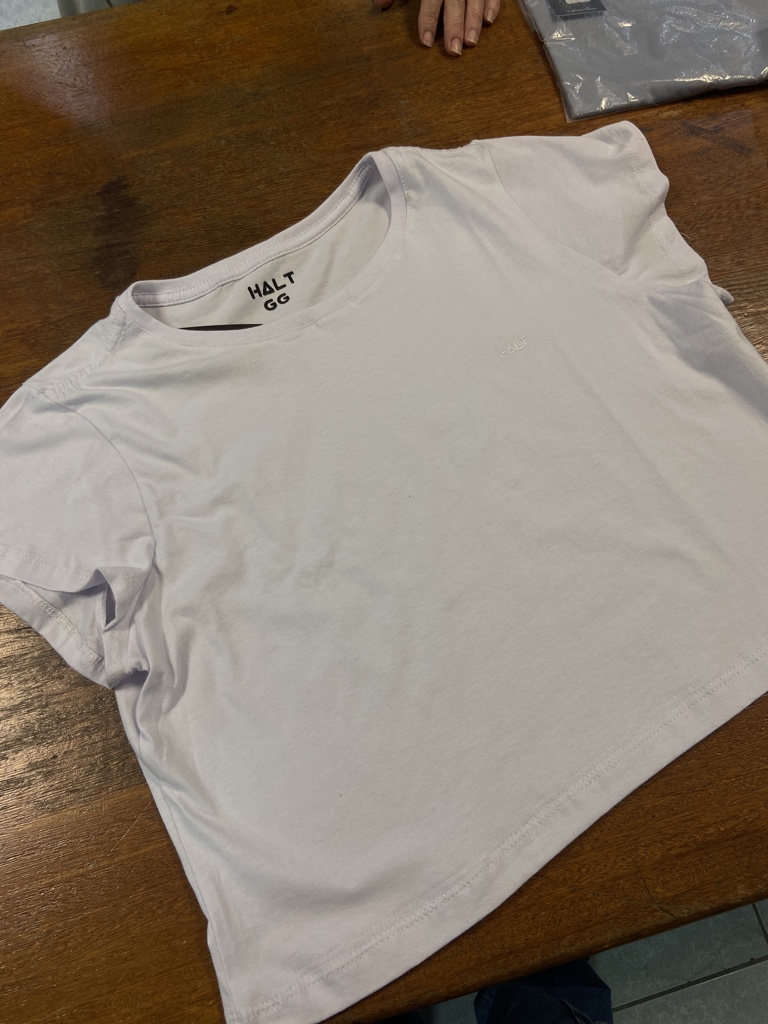 Cropped branco