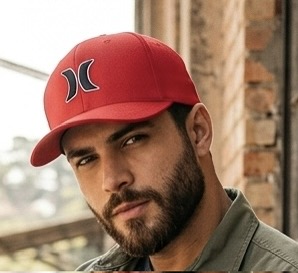 Boné vermelho hurley