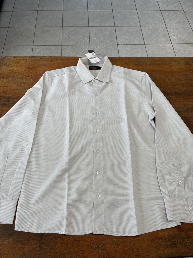Camisa social manga longa fio tinto telinha cinza claro