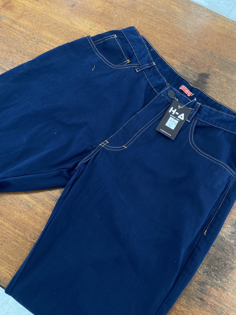 Calça jeans azul escuro