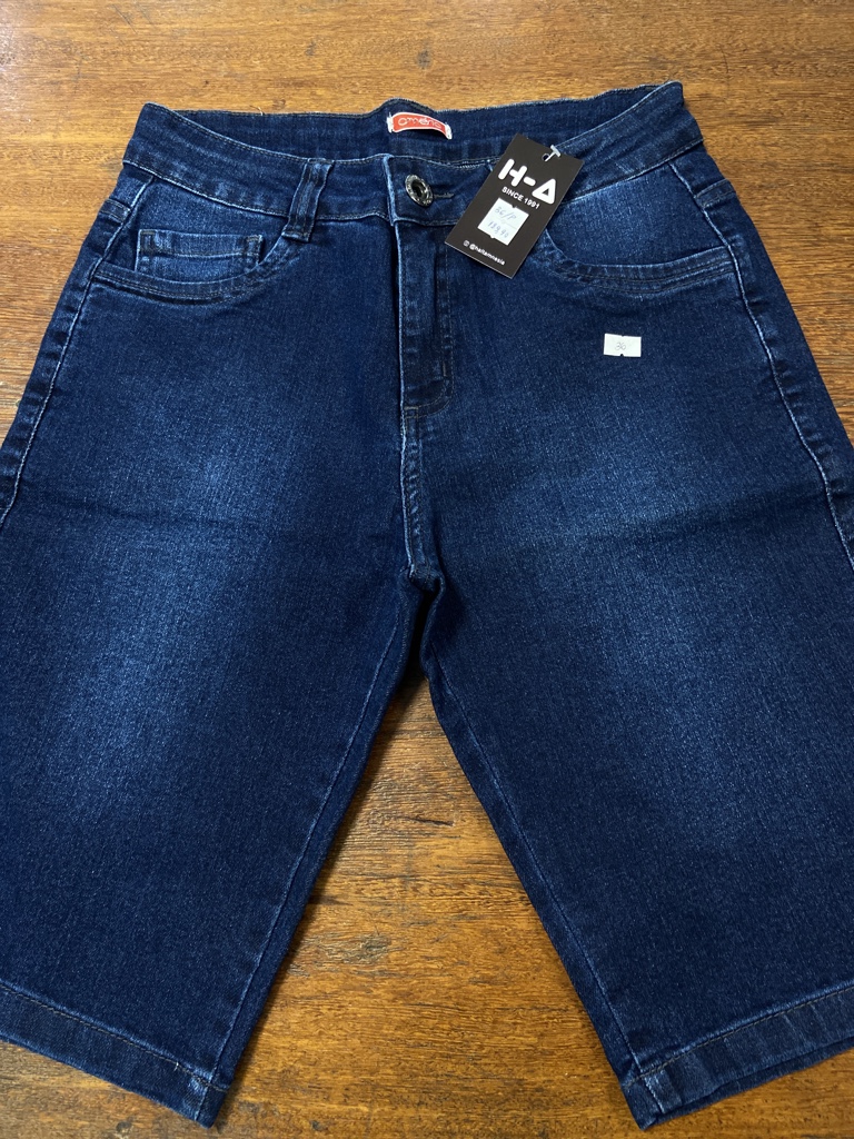 Bermuda jeans azul escuro