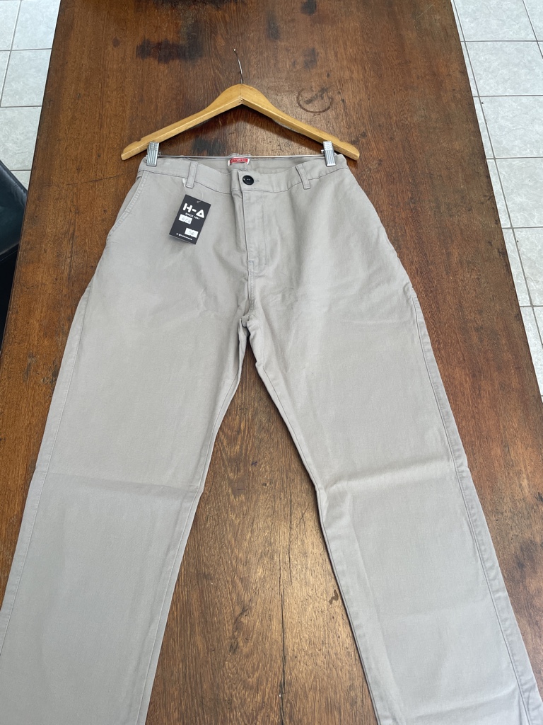 Calça de alfaiataria cinza