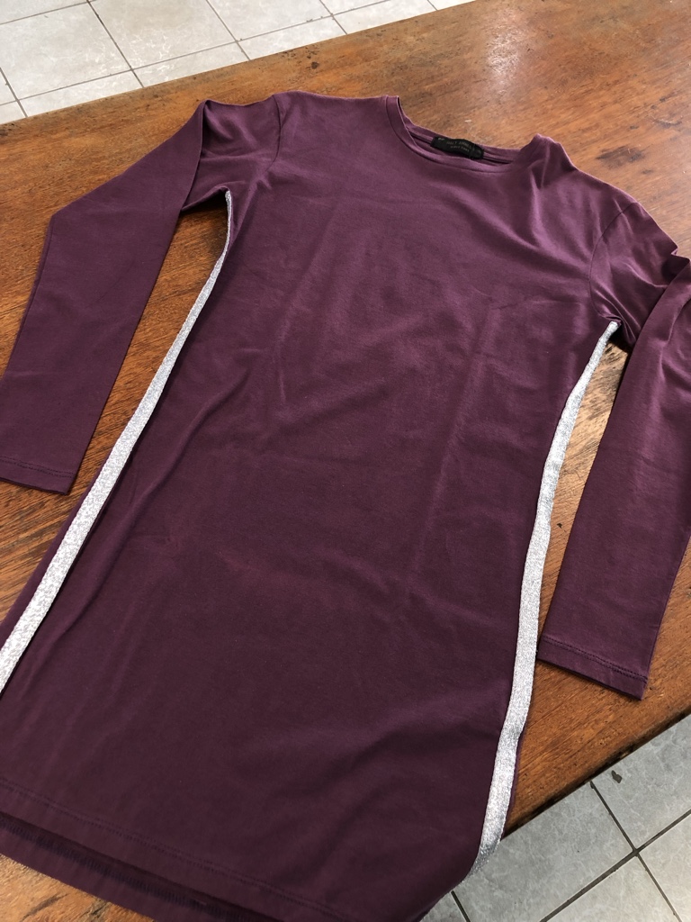 Vestido lilás com brilho