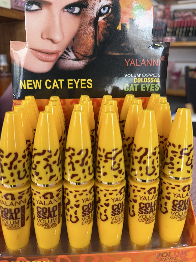 Rímel voluminoso cat eyes