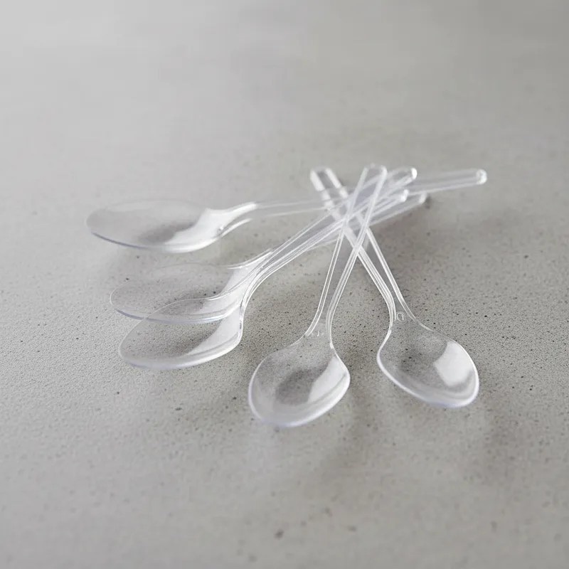 Cucharitas transparentes