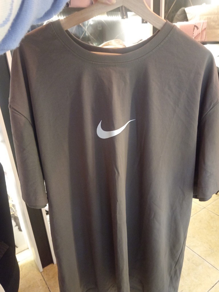 Nike polo gris oscuro