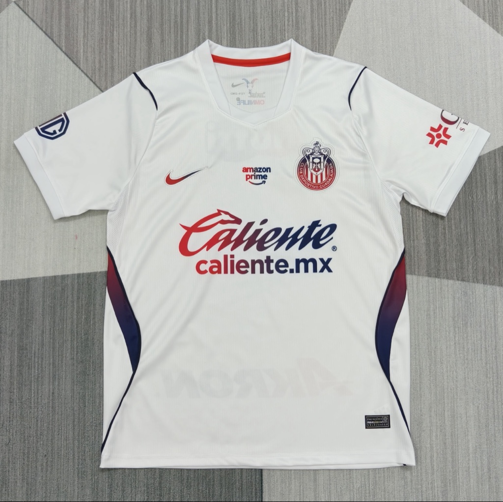 Jersey Chivas Visita 26/27 Versión Fan