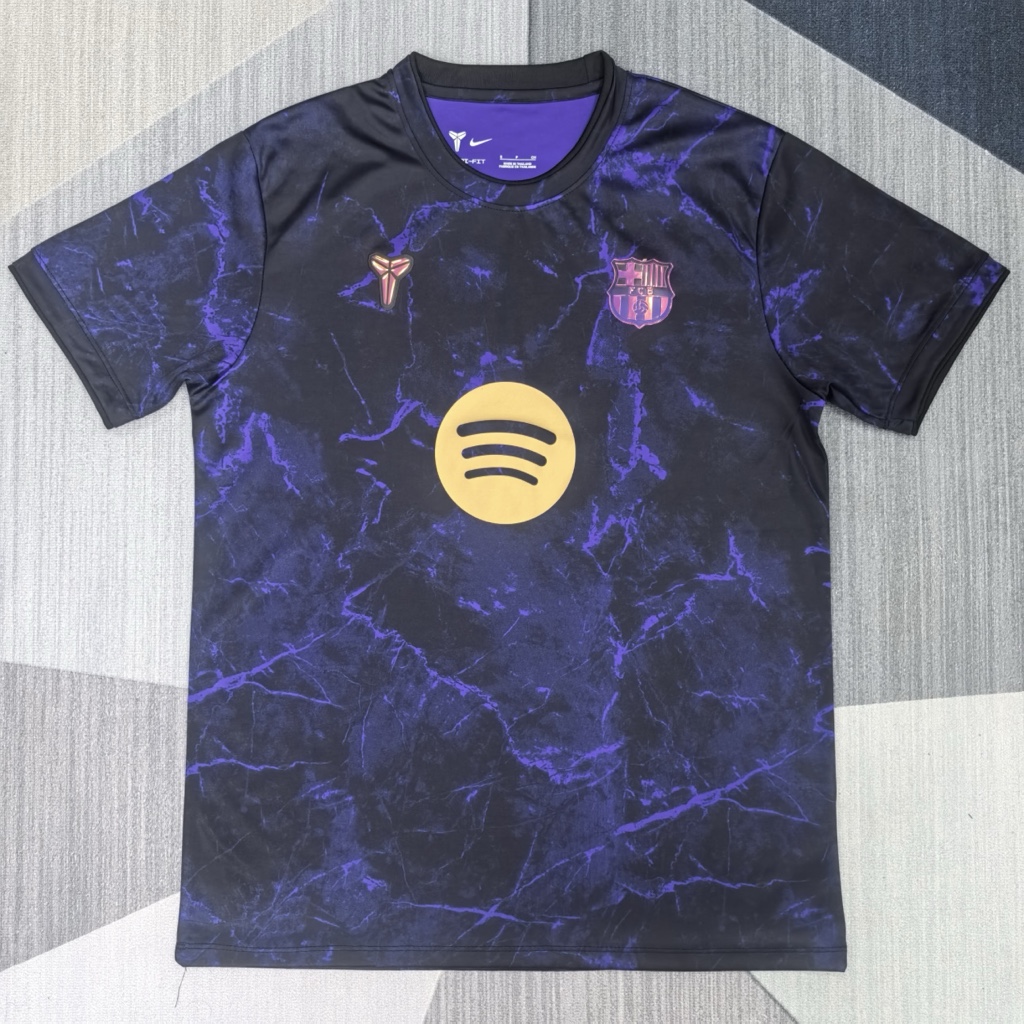 Jersey Barcelona Prepartido Kobe Bryant 26/27 Versión Fan