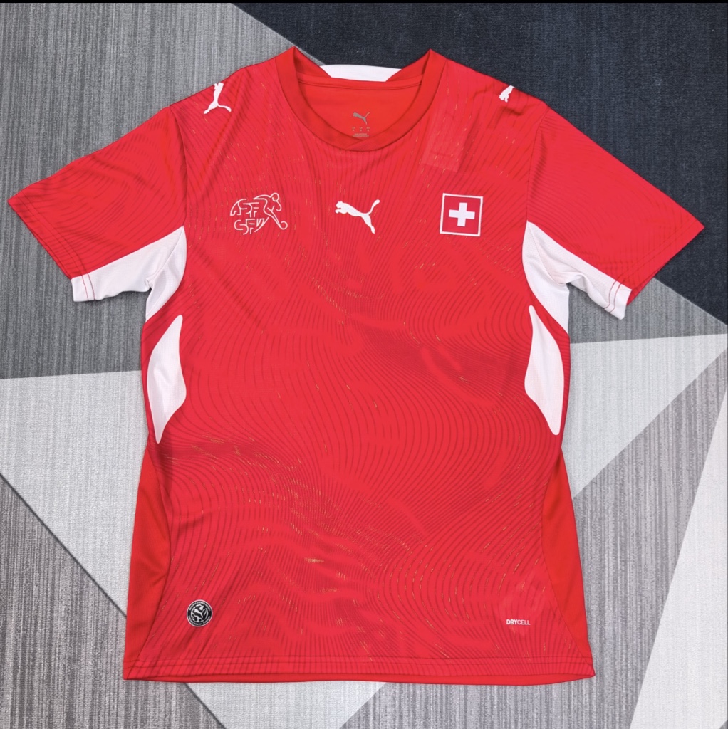 Jersey Suiza Local 2026 Versión Fan