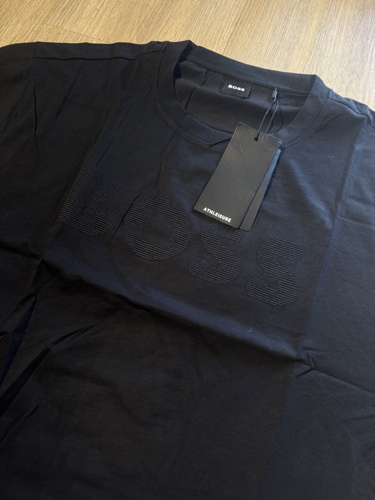 BOSS camiseta negra 333