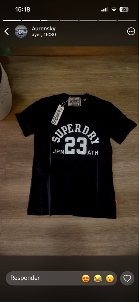 Superdry negra camiseta