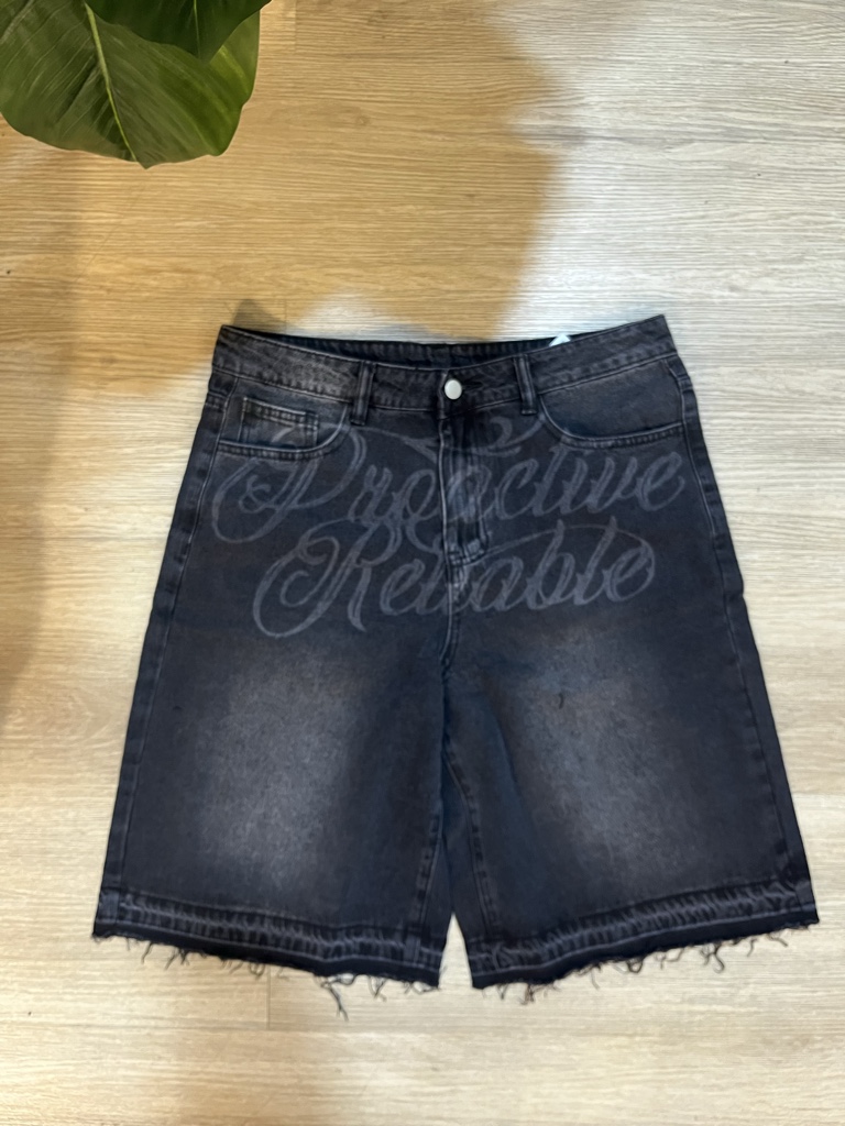Bermuda negra urban